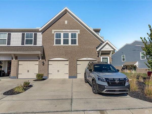 160 Old Pond Road, Springboro, OH 45066