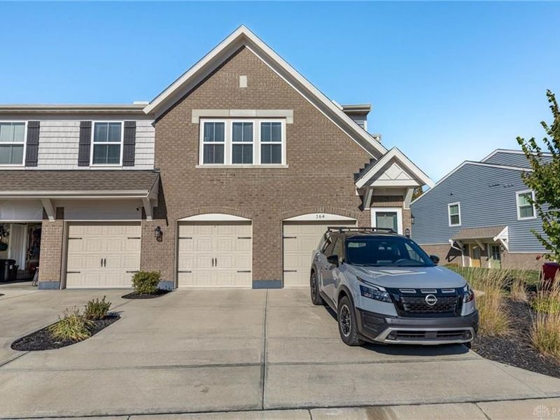 160 Old Pond Road, Springboro, OH 45066 Photo 1