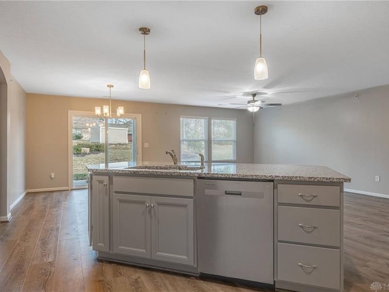 160 Old Pond Road, Springboro, OH 45066 Photo 6