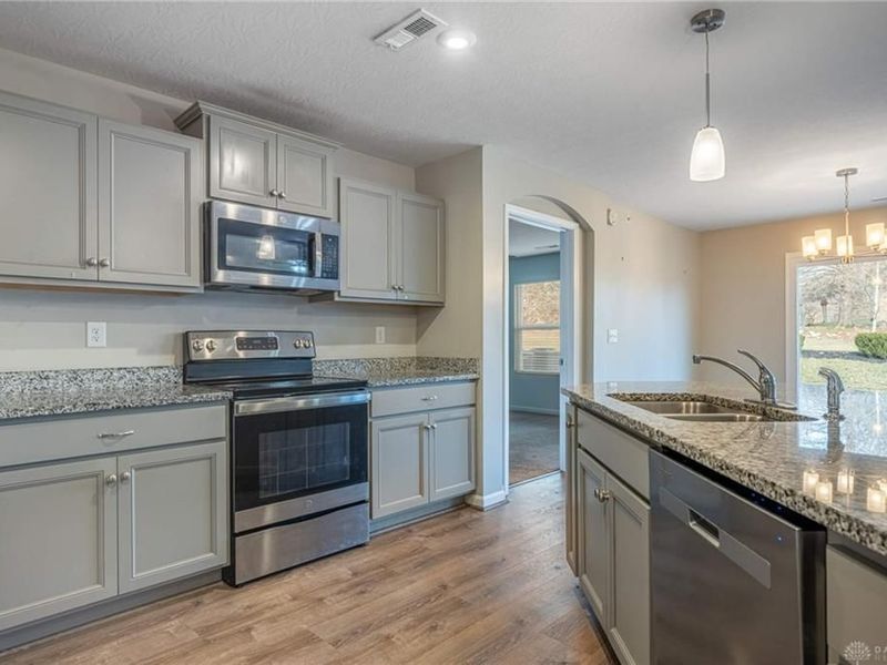 160 Old Pond Road, Springboro, OH 45066 Photo 7