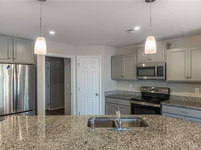 160 Old Pond Road, Springboro, OH 45066 Photo 9