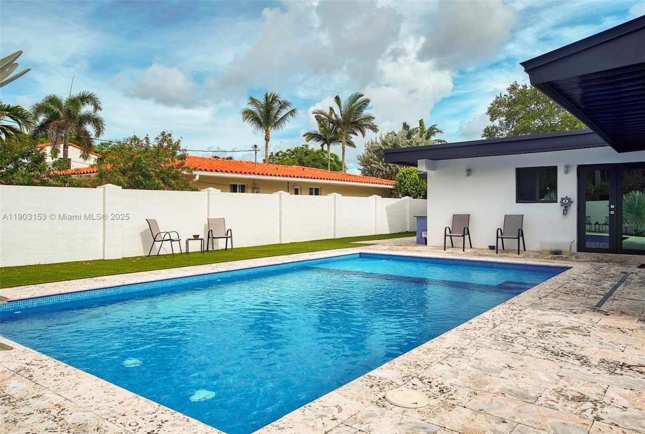 501 NE 105th St, Miami Shores, FL 33138 Photo