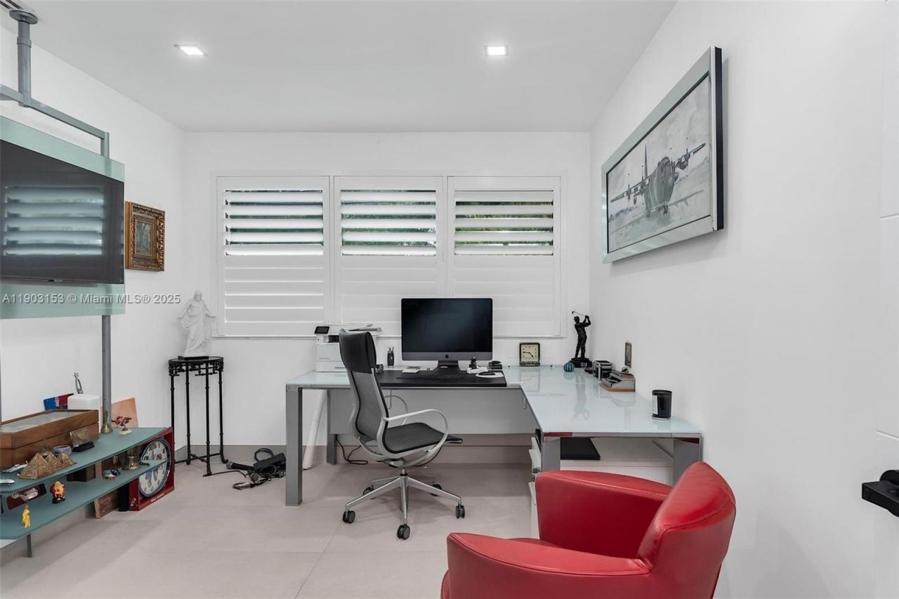 501 NE 105th St, Miami Shores, FL 33138 Photo