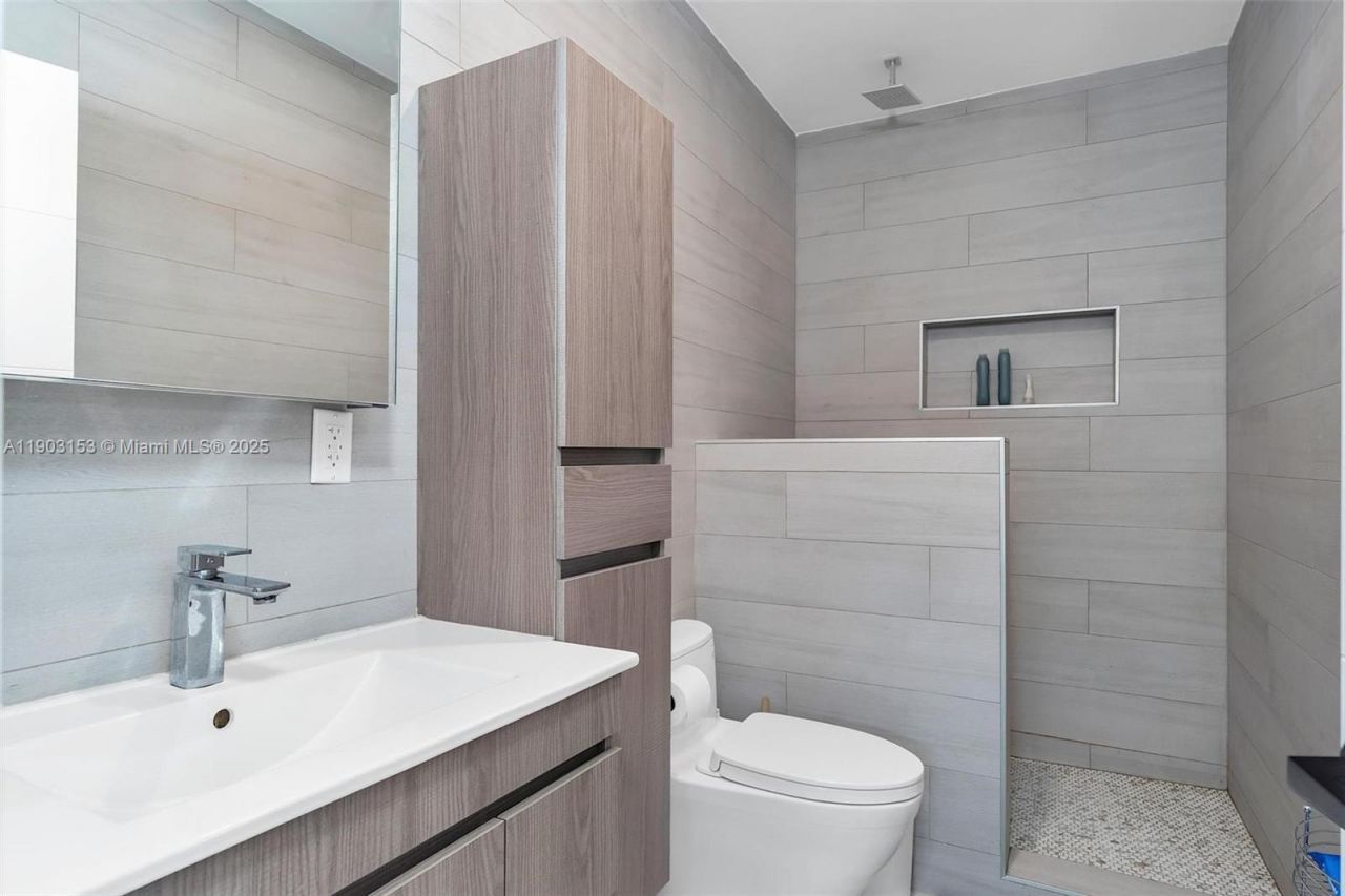 501 NE 105th St, Miami Shores, FL 33138 Photo