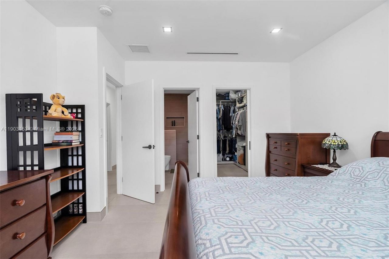 501 NE 105th St, Miami Shores, FL 33138 Photo