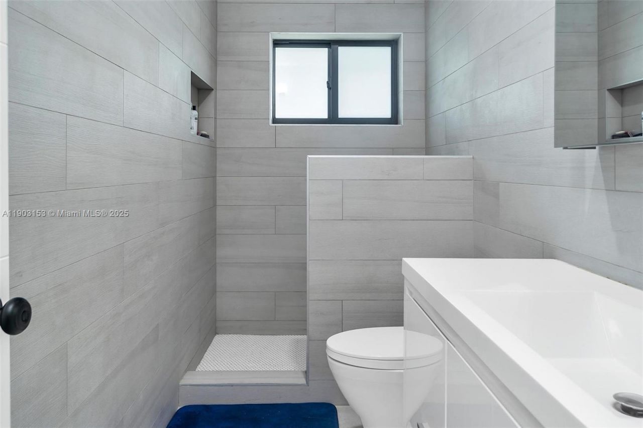 501 NE 105th St, Miami Shores, FL 33138 Photo