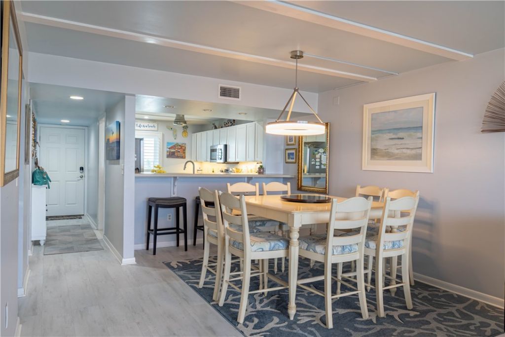 4141 Ocean Drive, Unit 504, Vero Beach, FL 32963 Photo