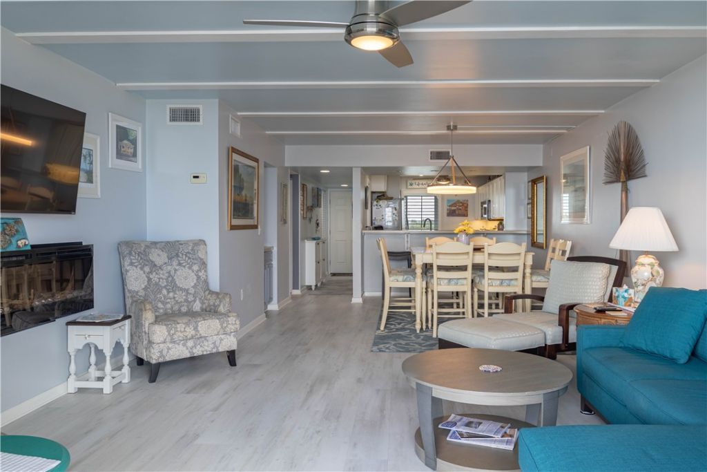 4141 Ocean Drive, Unit 504, Vero Beach, FL 32963 Photo