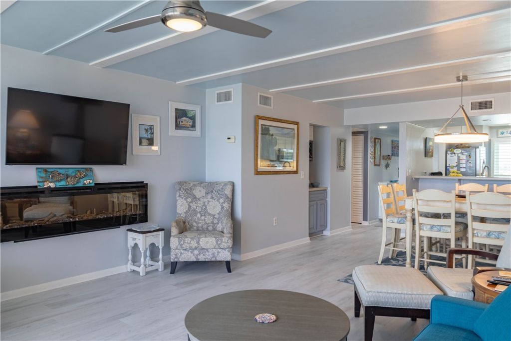 4141 Ocean Drive, Unit 504, Vero Beach, FL 32963 Photo