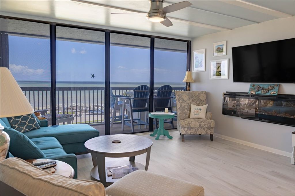 4141 Ocean Drive, Unit 504, Vero Beach, FL 32963 Photo