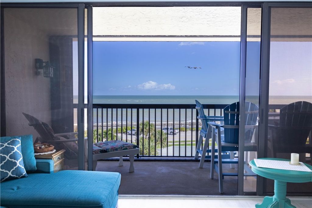 4141 Ocean Drive, Unit 504, Vero Beach, FL 32963 Photo