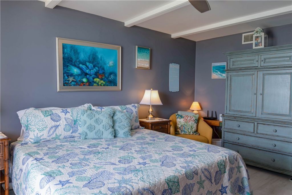 4141 Ocean Drive, Unit 504, Vero Beach, FL 32963 Photo