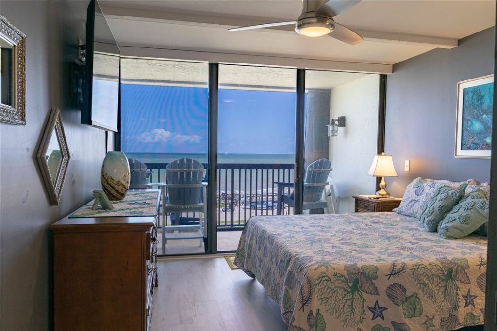 4141 Ocean Drive, Unit 504, Vero Beach, FL 32963 Photo