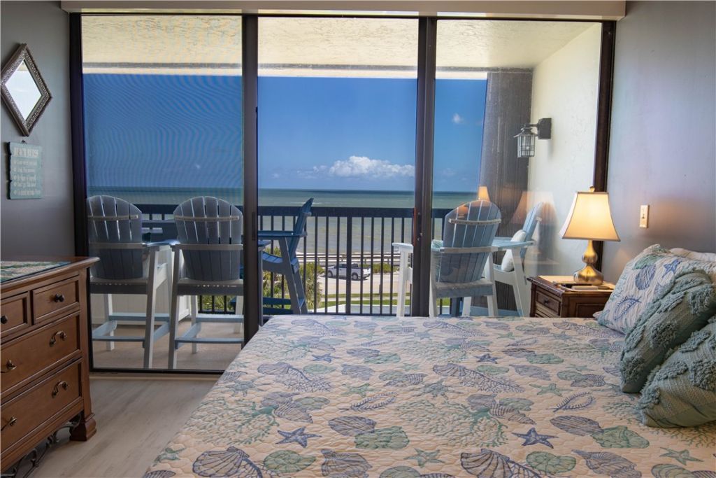 4141 Ocean Drive, Unit 504, Vero Beach, FL 32963 Photo