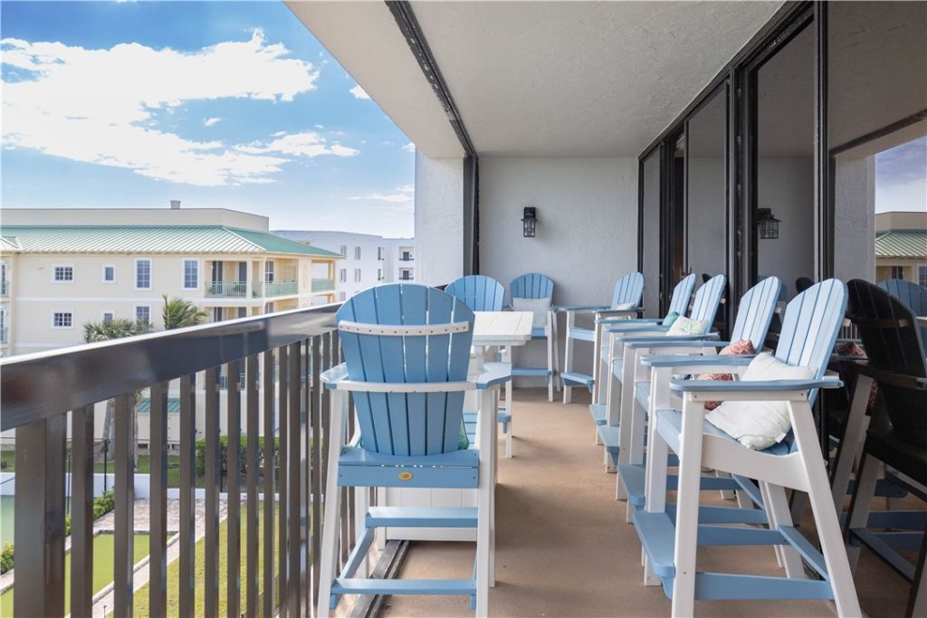 4141 Ocean Drive, Unit 504, Vero Beach, FL 32963 Photo