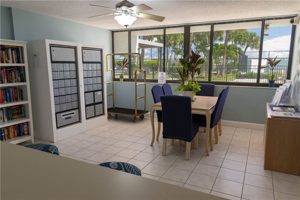 4141 Ocean Drive, Unit 504, Vero Beach, FL 32963 Photo