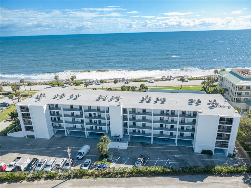 4141 Ocean Drive, Unit 504, Vero Beach, FL 32963 Photo