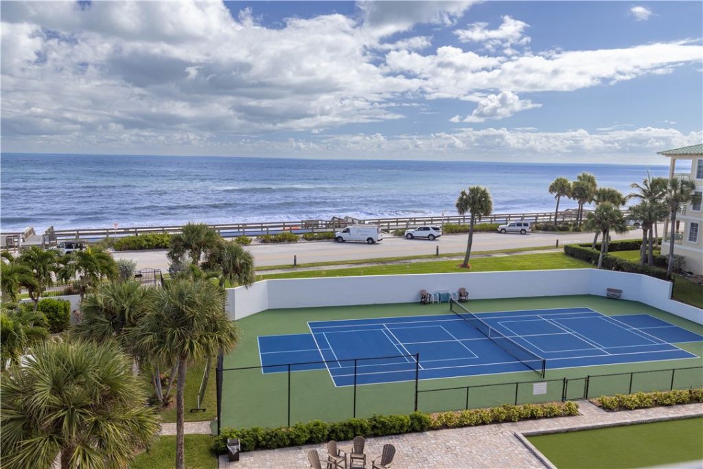 4141 Ocean Drive, Unit 504, Vero Beach, FL 32963 Photo
