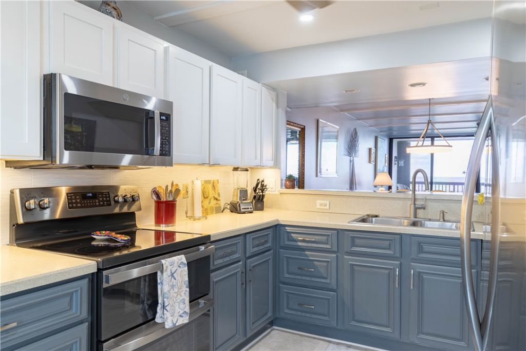4141 Ocean Drive, Unit 504, Vero Beach, FL 32963 Photo