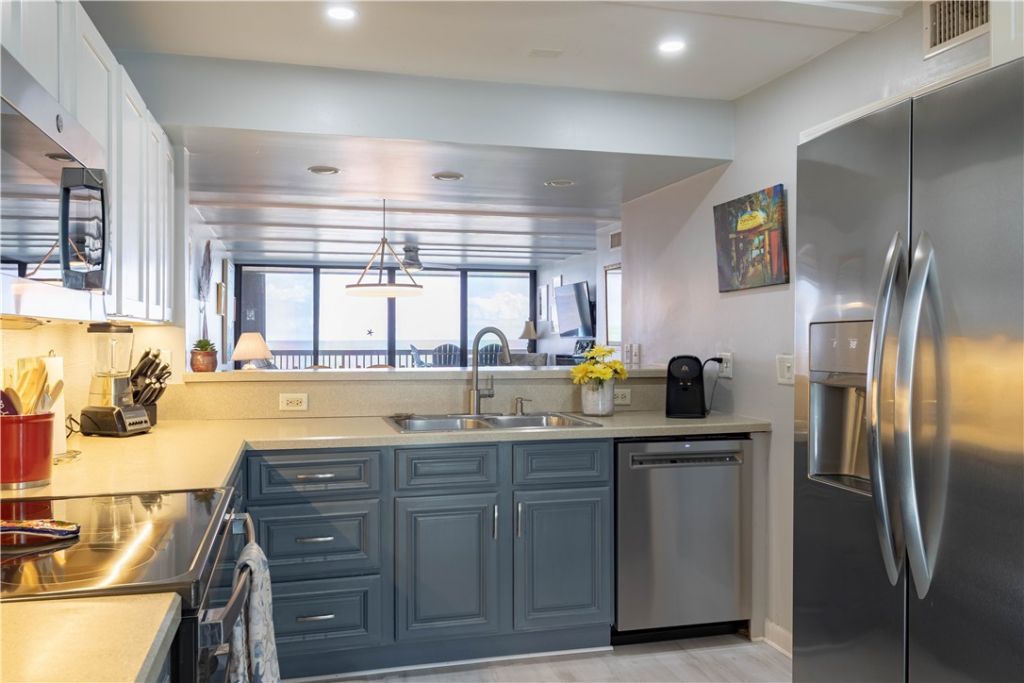 4141 Ocean Drive, Unit 504, Vero Beach, FL 32963 Photo