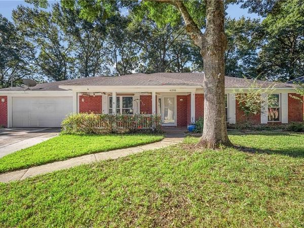 6293 Woodside Drive S, Theodore, AL 36582