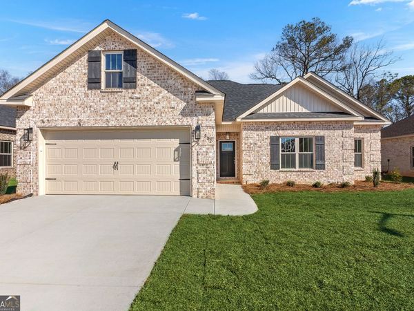 602 Bristleleaf Path, Kathleen, GA 31047