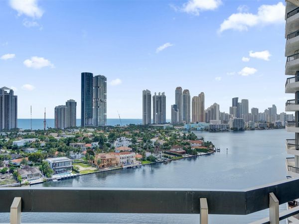 19101 NE 36th Court, Unit 1709, Aventura, FL 33180