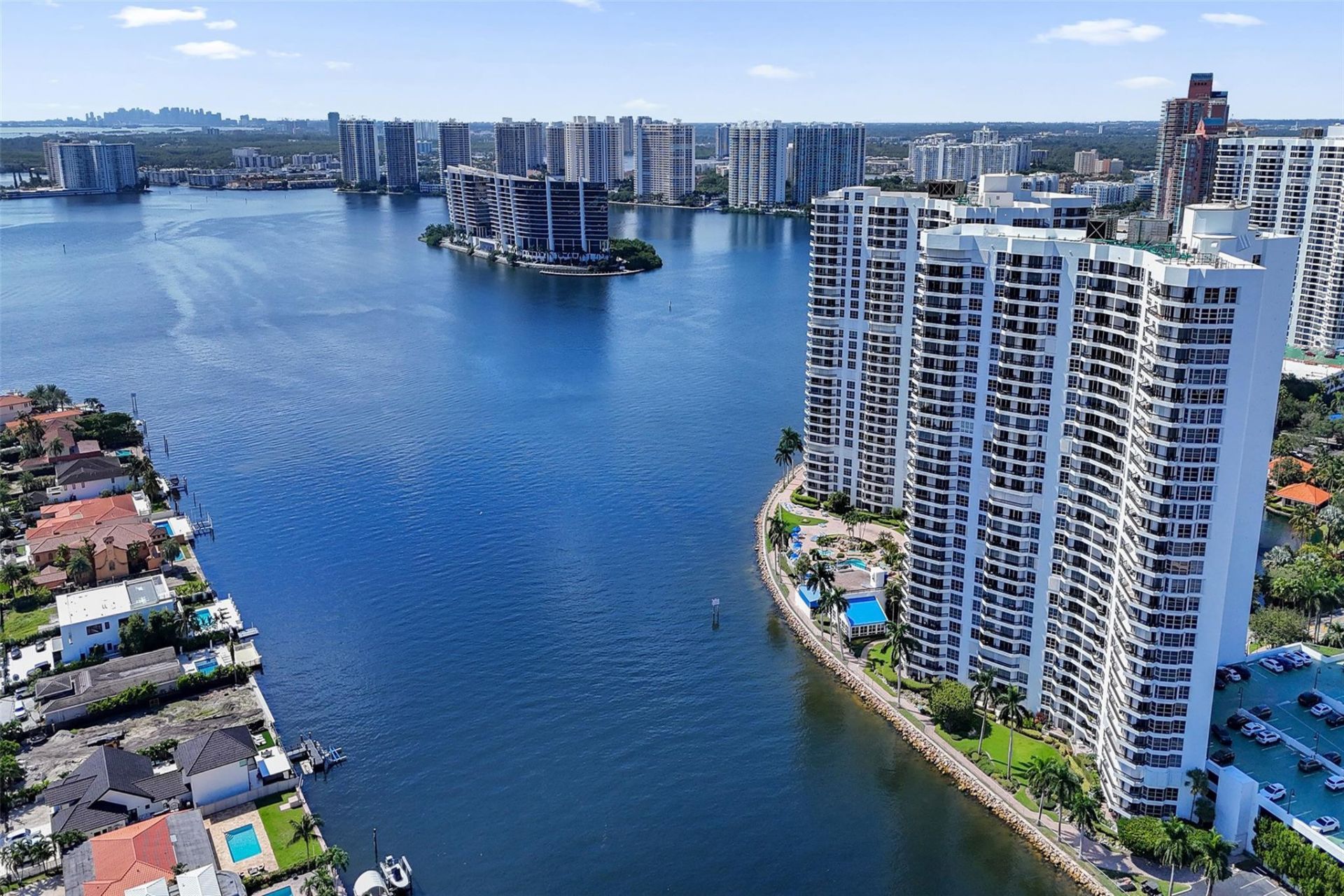 19101 NE 36th Court, Unit 1709, Aventura, FL 33180 Photo