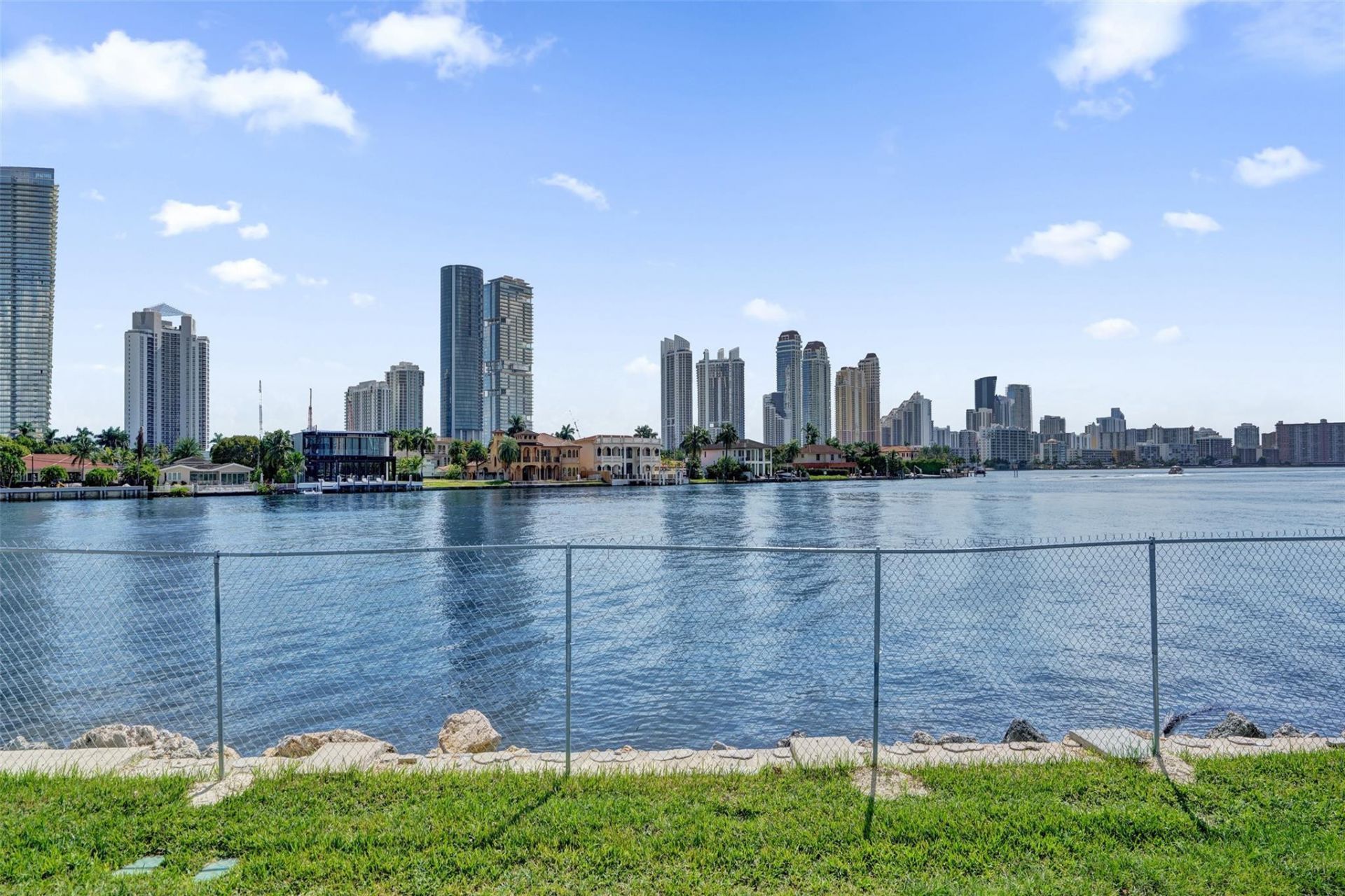 19101 NE 36th Court, Unit 1709, Aventura, FL 33180 Photo