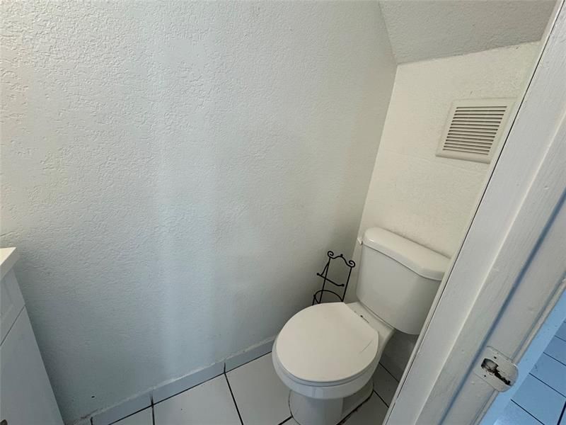 2710 W 76th Street, Unit 207, Hialeah, FL 33016 Photo