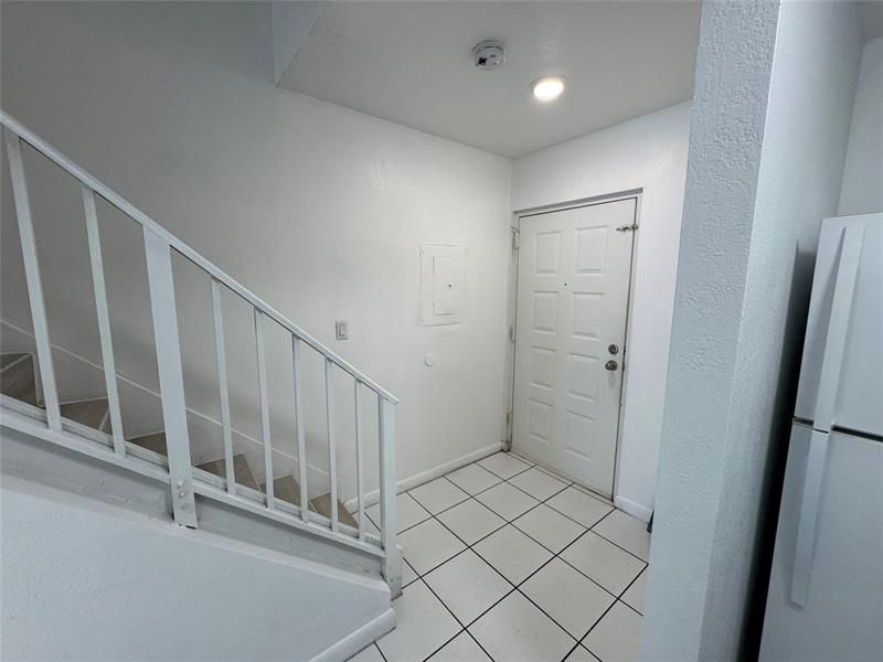 2710 W 76th Street, Unit 207, Hialeah, FL 33016 Photo