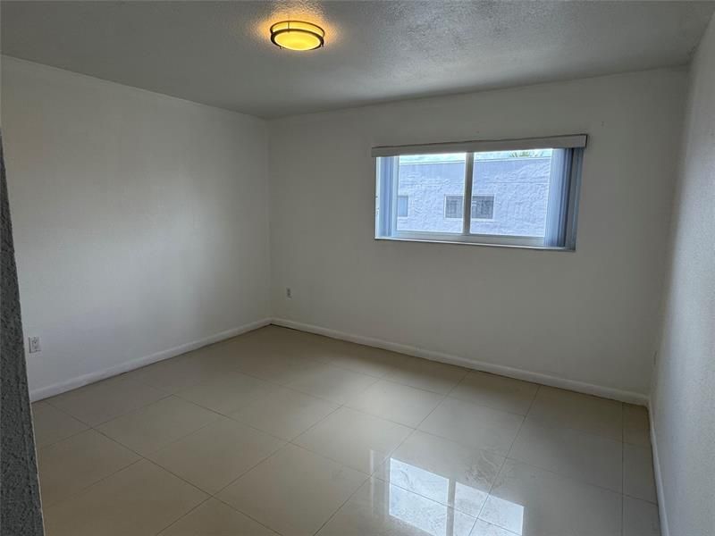 2710 W 76th Street, Unit 207, Hialeah, FL 33016 Photo