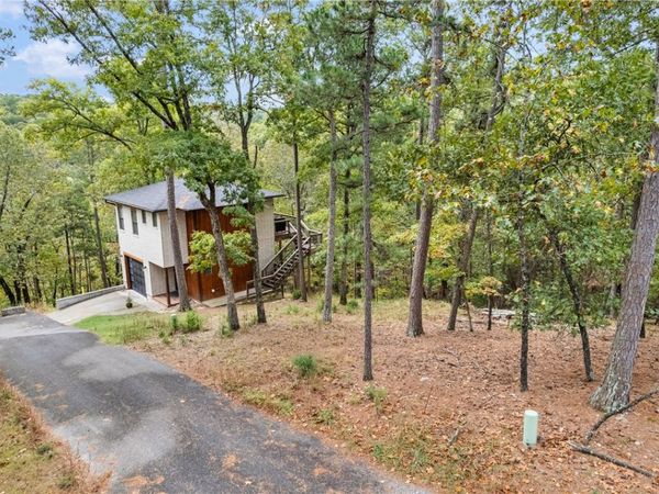 10 Angus Street, Eureka Springs, AR 72632