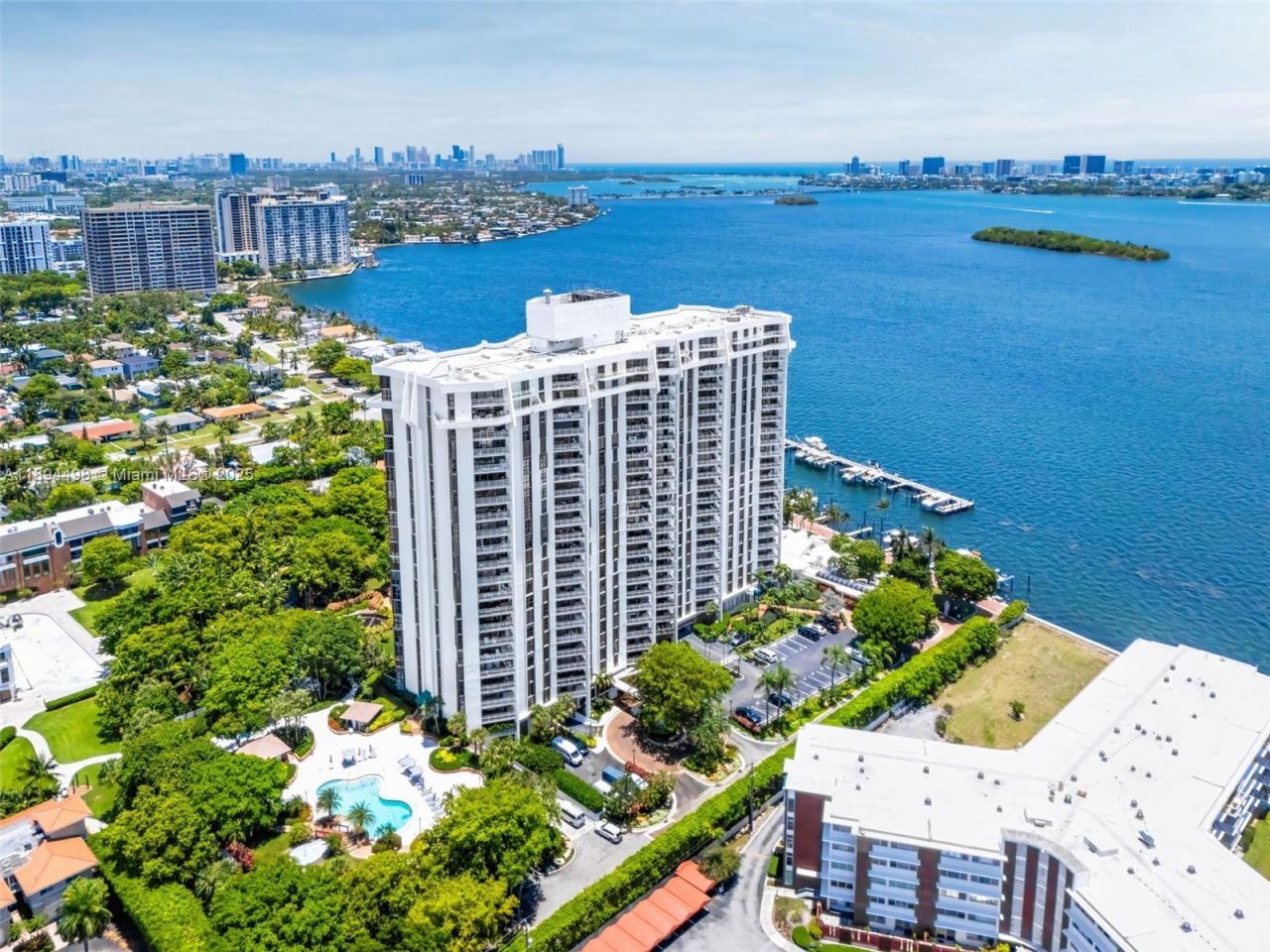 4000 Towerside Ter, Unit 1107, Miami, FL 33138 Photo