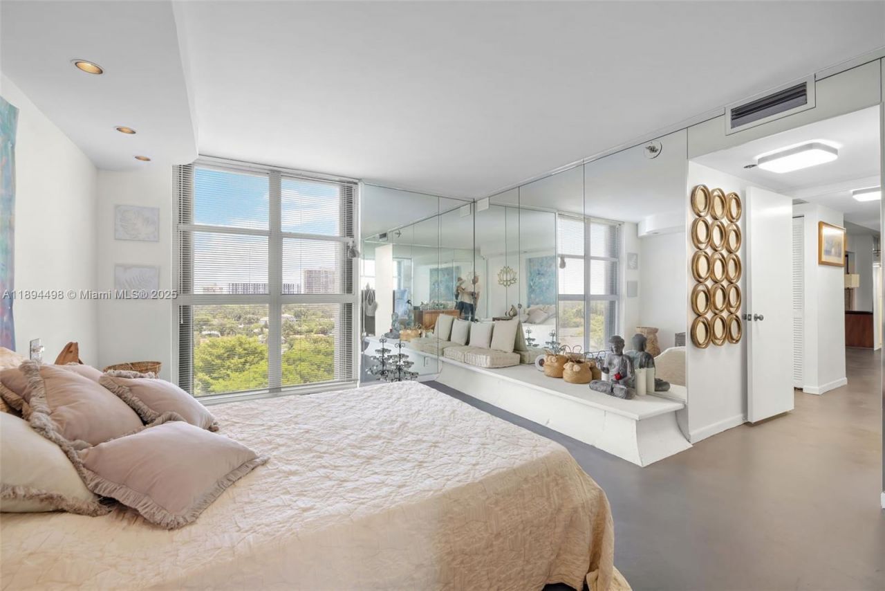 4000 Towerside Ter, Unit 1107, Miami, FL 33138 Photo