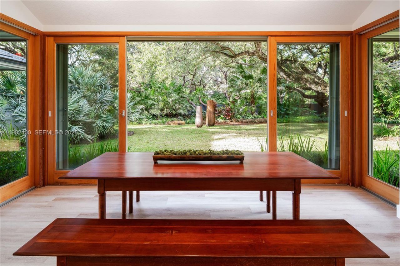 5390 Banyan Dr, Coral Gables, FL 33156 Photo