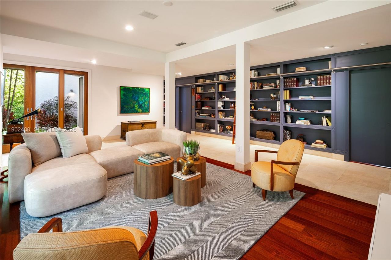 5390 Banyan Dr, Coral Gables, FL 33156 Photo