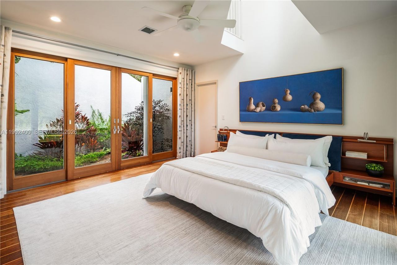 5390 Banyan Dr, Coral Gables, FL 33156 Photo