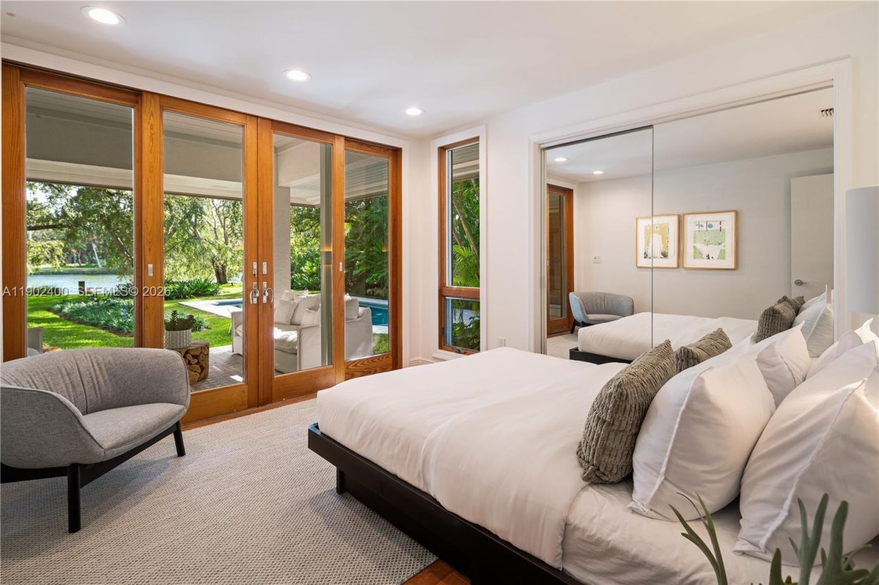 5390 Banyan Dr, Coral Gables, FL 33156 Photo