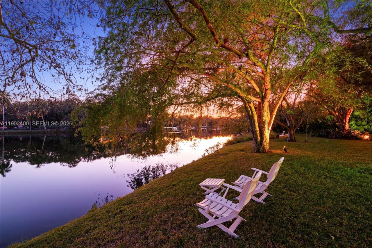 5390 Banyan Dr, Coral Gables, FL 33156 Photo