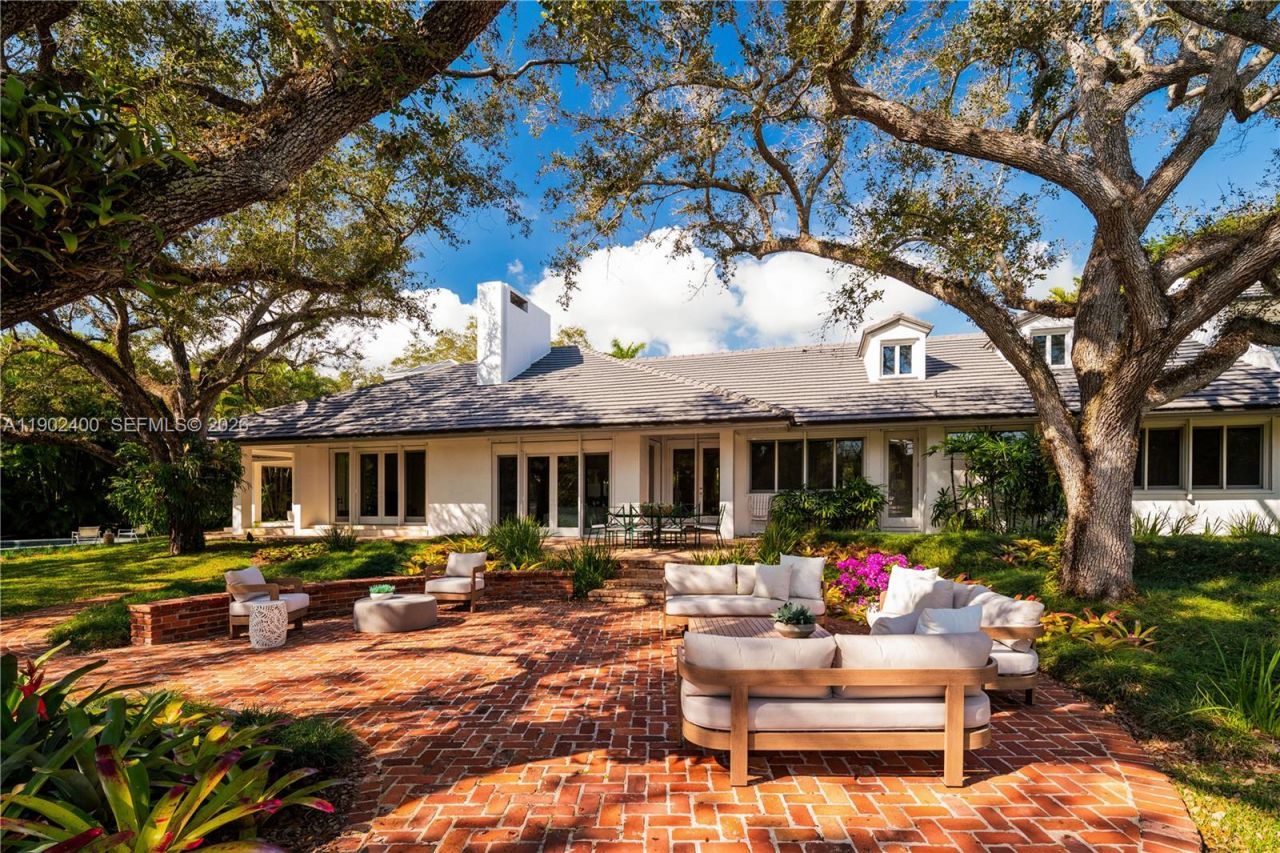 5390 Banyan Dr, Coral Gables, FL 33156 Photo