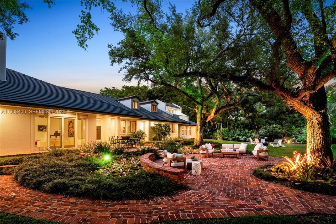 5390 Banyan Dr, Coral Gables, FL 33156 Photo