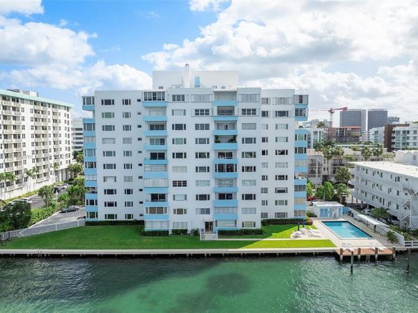 10300 W Bay Harbor Dr, Unit 4D, Bay Harbor Islands, FL 33154