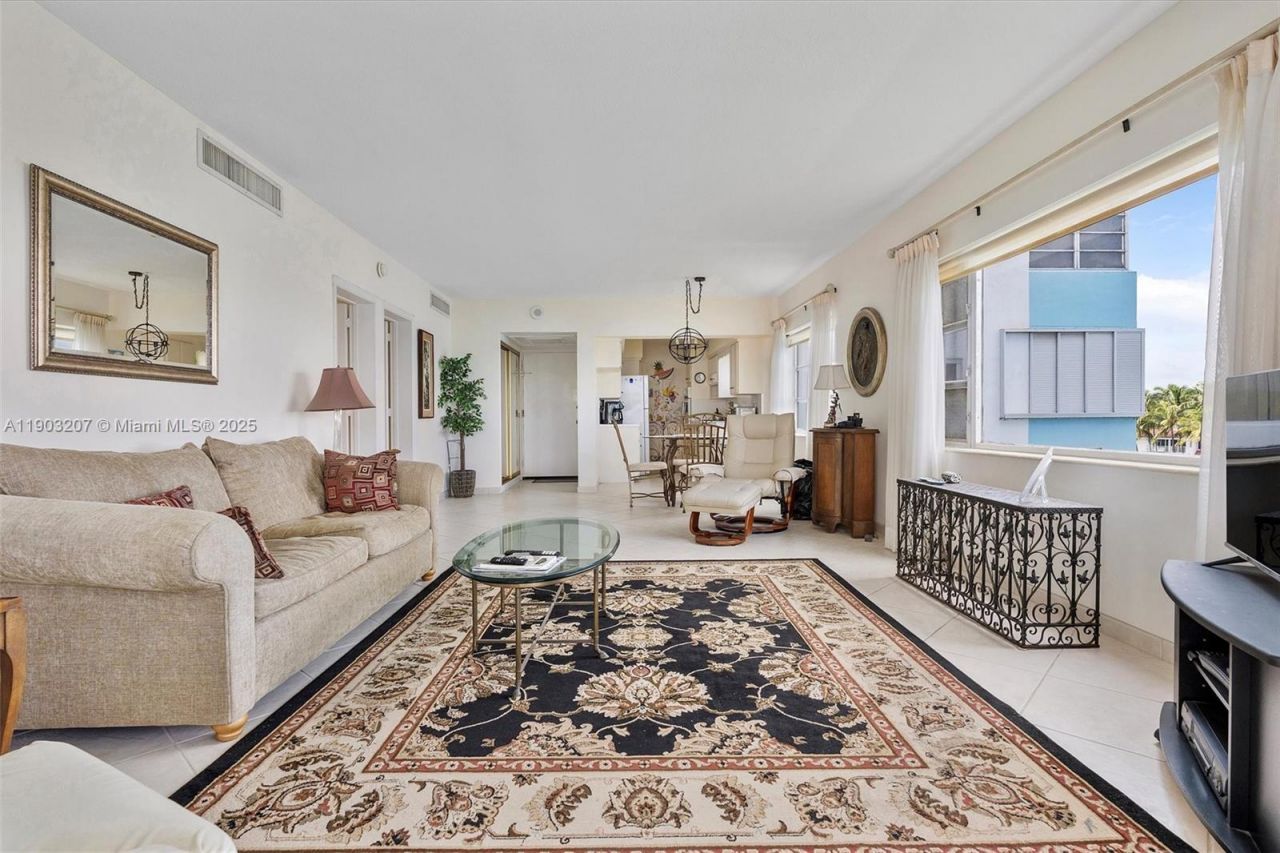 10300 W Bay Harbor Dr, Unit 4D, Bay Harbor Islands, FL 33154 Photo