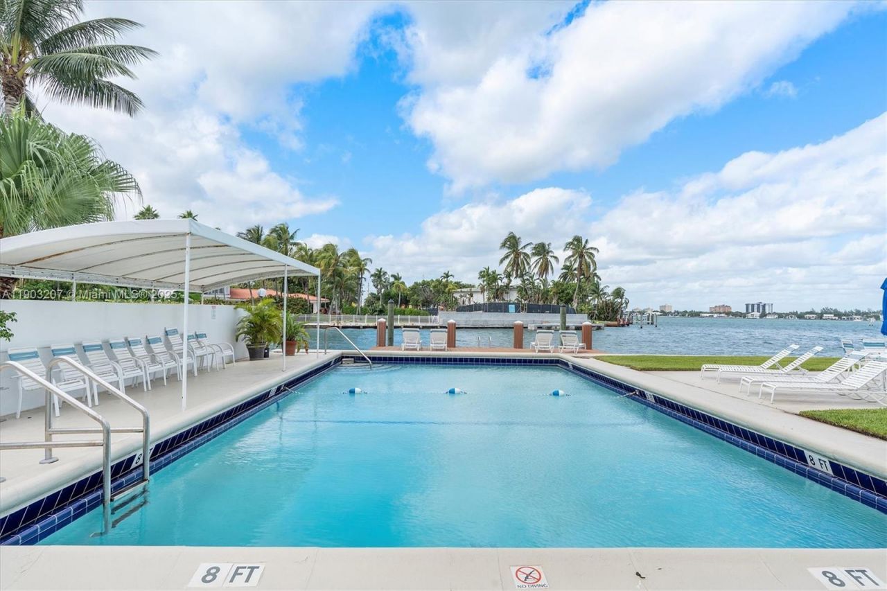 10300 W Bay Harbor Dr, Unit 4D, Bay Harbor Islands, FL 33154 Photo