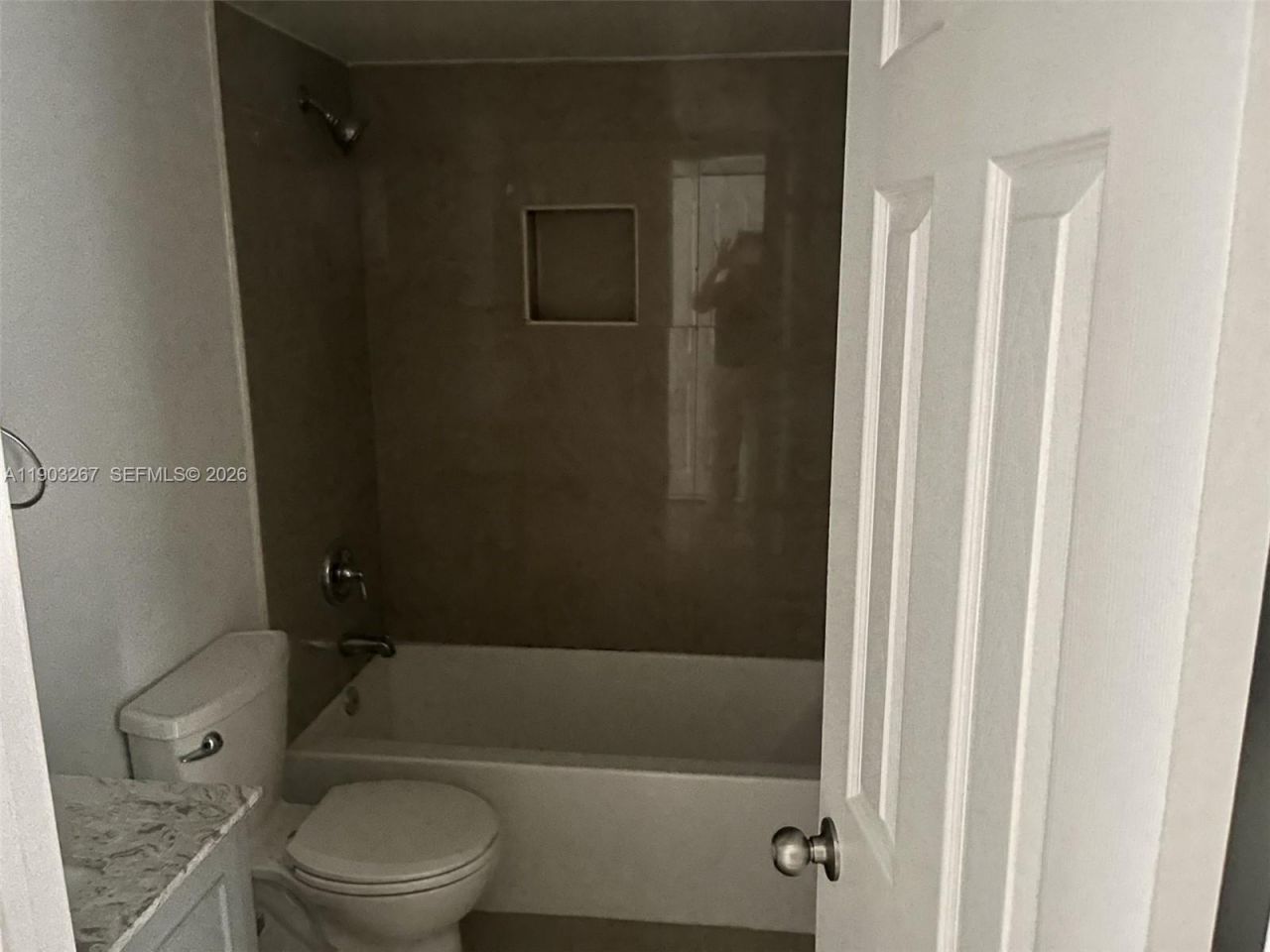 488 NW 165th St Rd, Unit B-112, Miami, FL 33169 Photo
