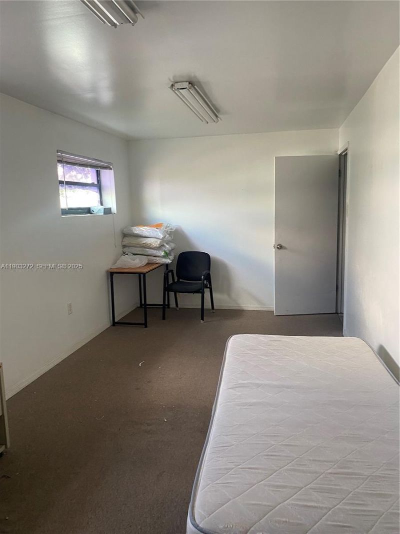 8343 NW 64 St, Unit 5, Miami, FL 33166 Photo