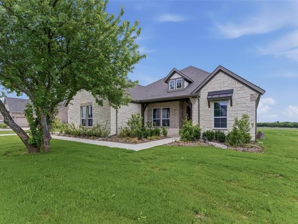 325 Cobb Road, Leonard, TX 75452