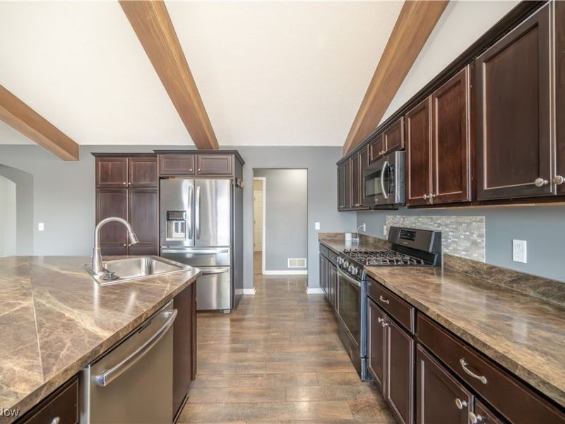 520 S Newton Falls Road, Diamond, OH 44412 Photo 16