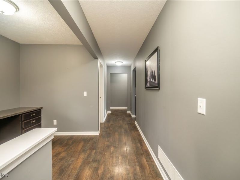 520 S Newton Falls Road, Diamond, OH 44412 Photo 17